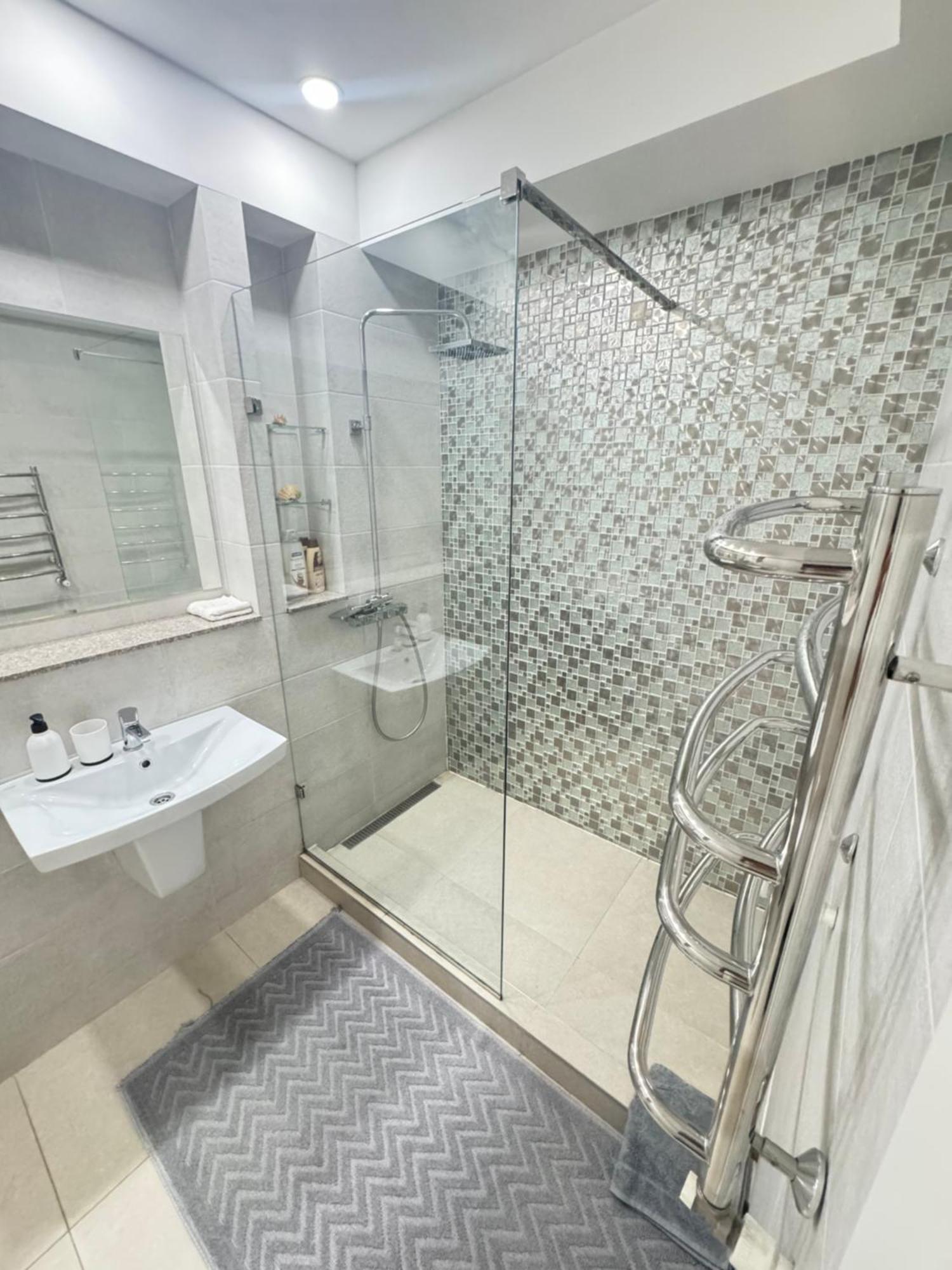 New Lux Apartment In Chişinău Extérieur photo